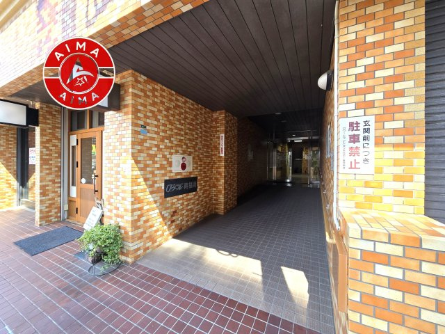ロワールマンション南福岡1のエントランス|清潔なエントランスです。