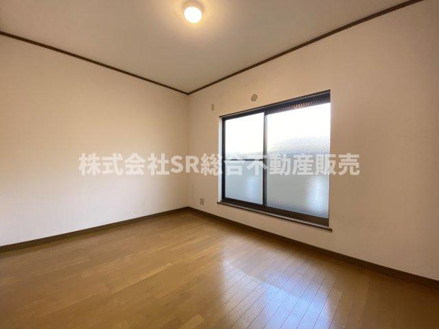 六万寺町1丁目中古戸建の子供部屋|子供部屋としても使い勝手の良いお部屋です