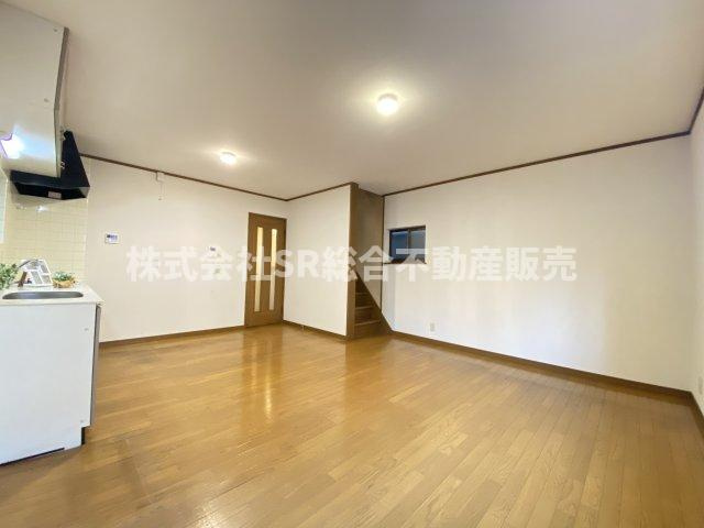 六万寺町1丁目中古戸建の居間・リビング|ゆったり過ごせるリビングです！