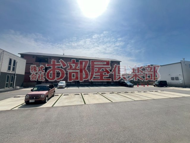 グランツアルファの駐車場