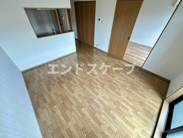 プレステージ中居の居間・リビング|高崎、前橋のお部屋探しはエンドスケープまで！お客様の理想お聞かせ下さい♪