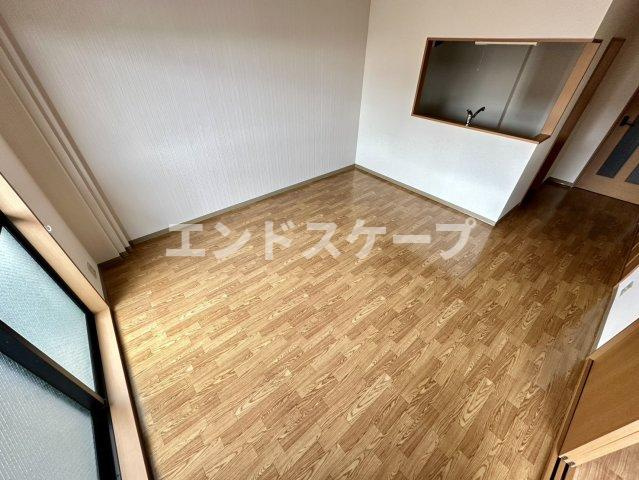 プレステージ中居の居間・リビング|高崎、前橋のお部屋探しはエンドスケープまで！お客様の理想お聞かせ下さい♪