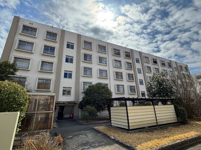 平尾住宅66号棟４階の画像