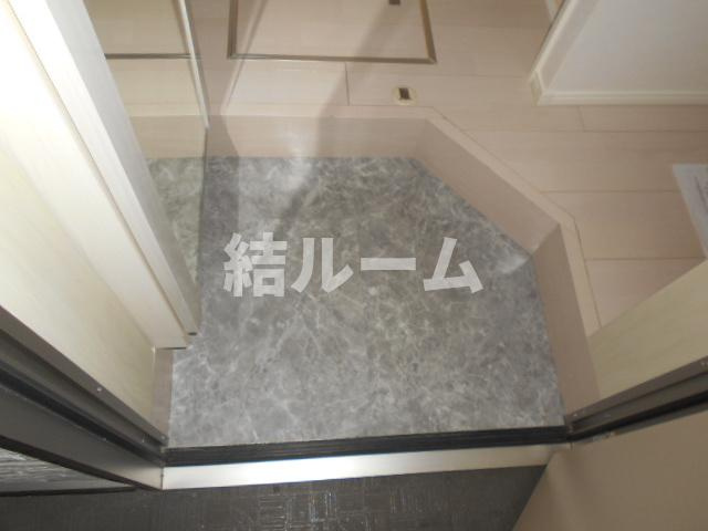 北区東十条５丁目のアパートの玄関