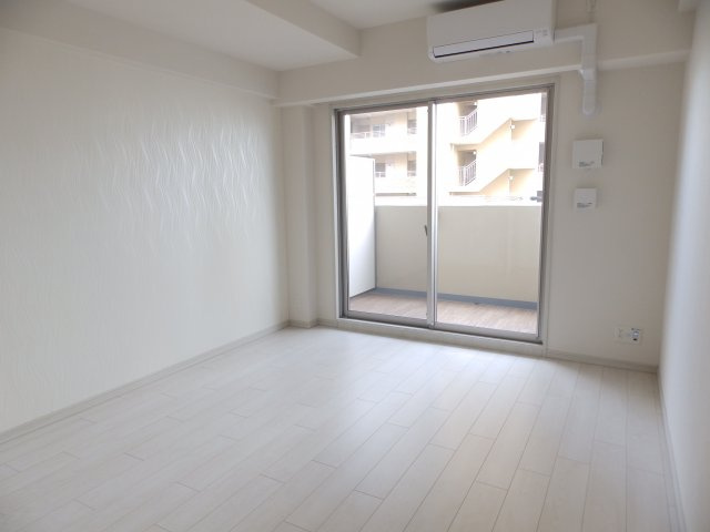 スプランディッド王子公園の居間・リビング