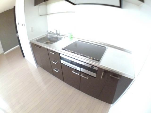 シー・クリサンス神戸のキッチン
