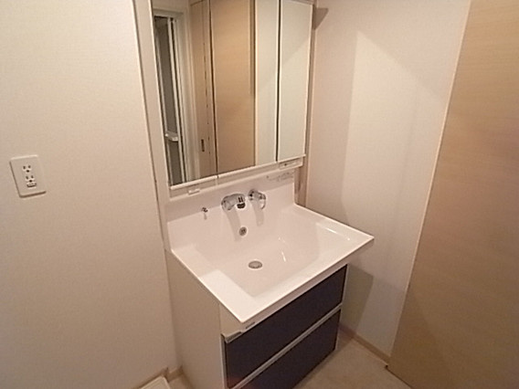 クロシェット2の洗面所