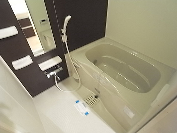 クロシェット2の浴室