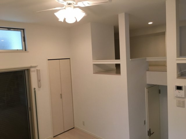 プレステージ三宮東の洋室