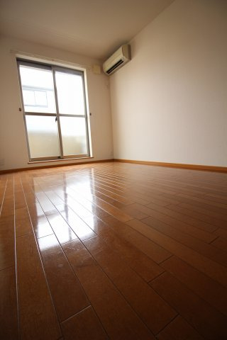 メゾンライラックの居間・リビング