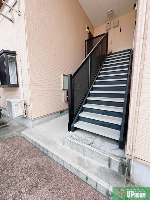 メゾン アンソレイエの玄関