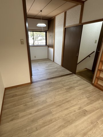東尾久５丁目戸建１０の洋室