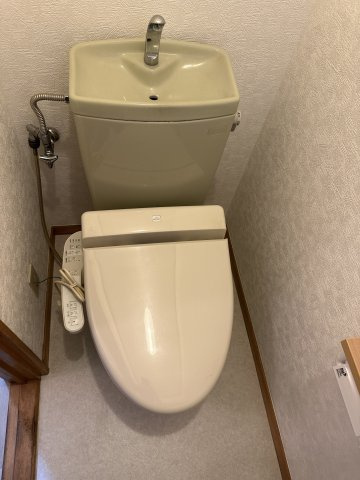 東尾久５丁目戸建１０のトイレ