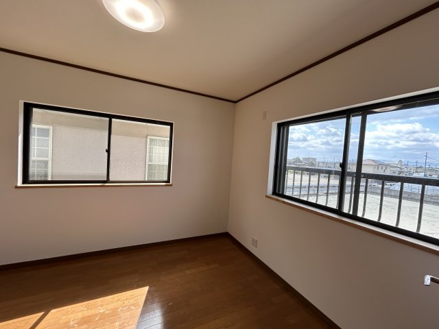 板野郡松茂町中喜来字福有開拓中古戸建の洋室