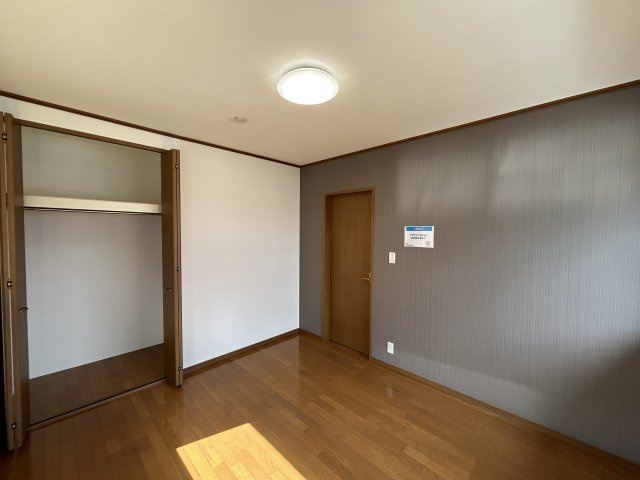 板野郡松茂町中喜来字福有開拓中古戸建の洋室