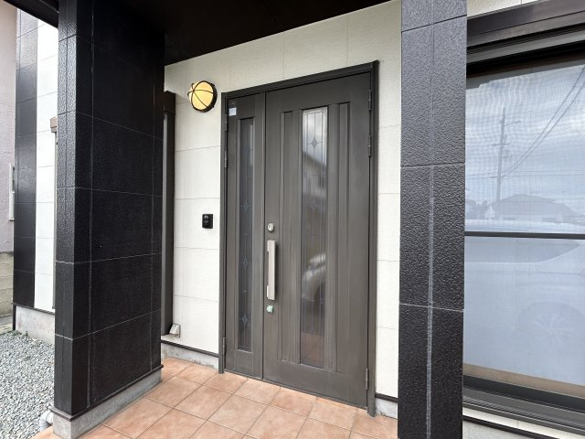 板野郡松茂町中喜来字福有開拓中古戸建の玄関