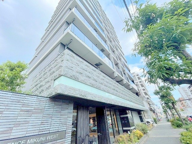 S-RESIDENCE三国WESTの外観