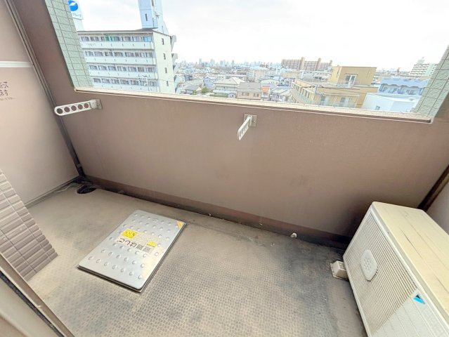 クレアートアドバンス北大阪のバルコニー