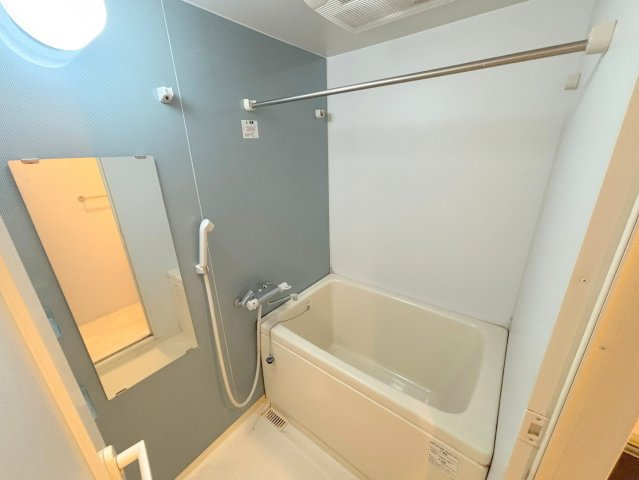 クレアートアドバンス北大阪の浴室