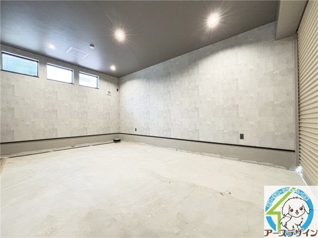 G-HOUSE　TiKの駐車場