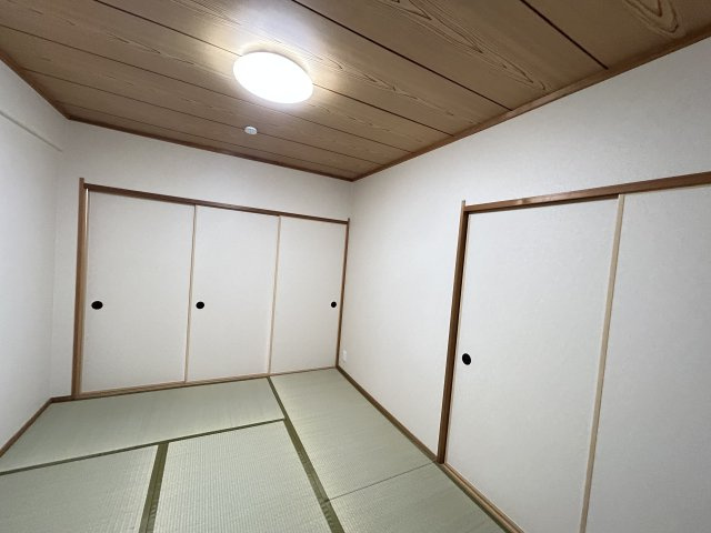 サーパス蔵本公園の和室