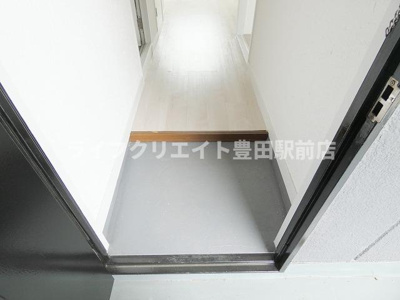 【玄関】 | 黒部ビル