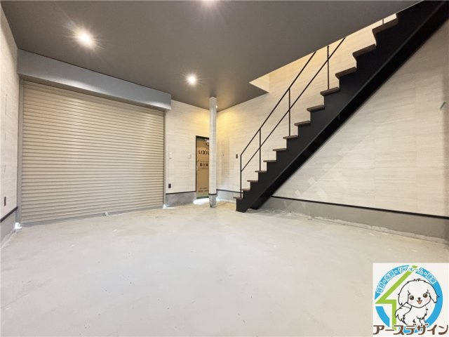 G-HOUSE　TiKの駐車場