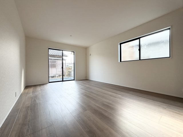 【居間・リビング】 | リーブルガーデン倉敷市真備町川辺 (全1棟)