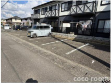 ホープスターAの駐車場