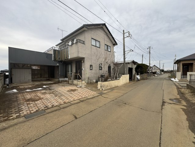 銚子市小浜町中古戸建の前面道路含む現地写真