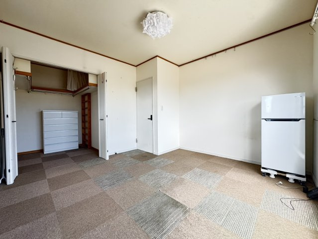 銚子市小浜町中古戸建の洋室