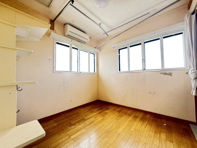銚子市小浜町中古戸建の洋室