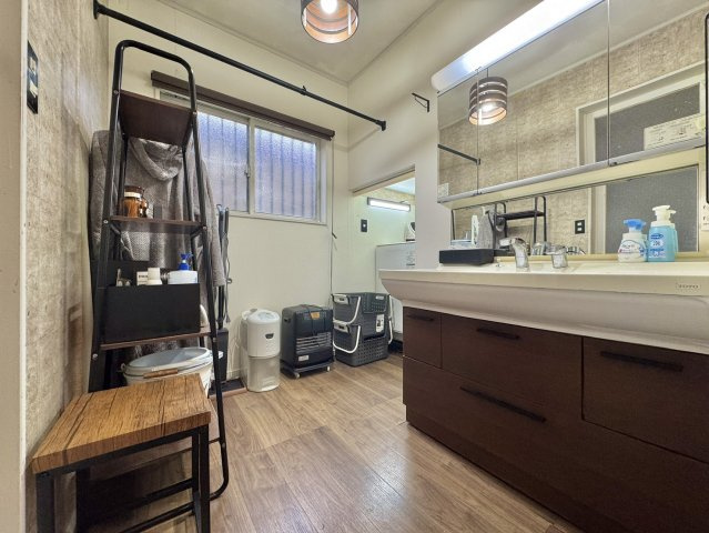 銚子市小浜町中古戸建の洗面所