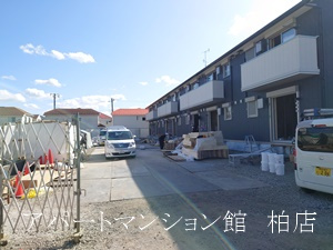 ラプエルタの駐車場