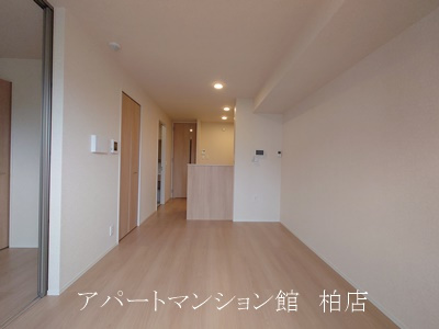 【居間・リビング】 | ラプエルタ
