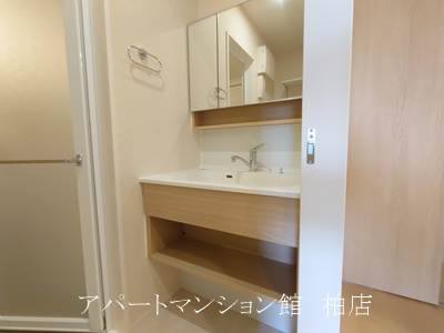 ラプエルタの独立洗面台