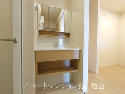 ラプエルタの独立洗面台