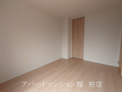 ラプエルタの洋室