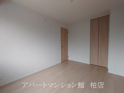 ラプエルタの洋室