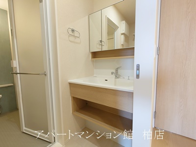 ラプエルタの独立洗面台