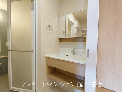 ラプエルタの独立洗面台