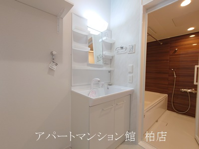 Orto Sole（オルト ソレ）の独立洗面台