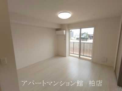 Orto Sole（オルト ソレ）の居間・リビング