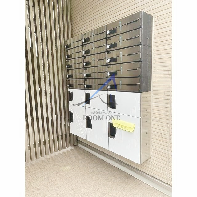 グランドール西尾久のその他共用部分|宅配ボックスです。