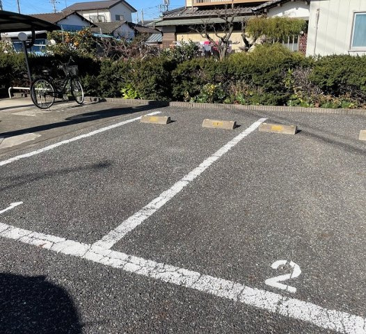 レオパレスコトブキの駐車場|画像5