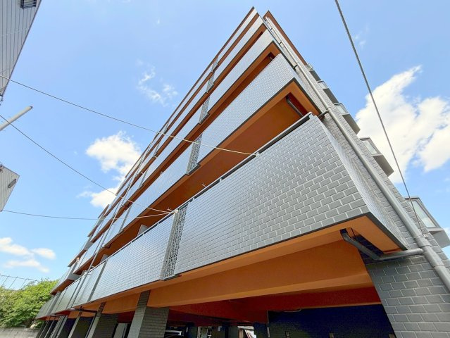 モア・ルミエール