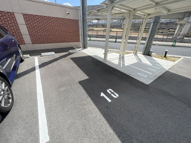 Luxe姫路の駐車場
