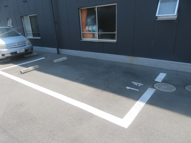 姫路市土山２丁目の賃貸マンションの駐車場