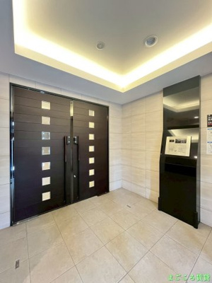 【エントランス】 | ラムール難波西