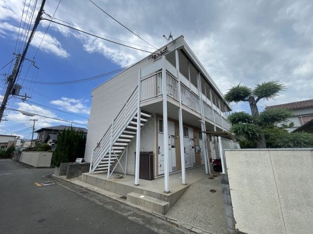 レオパレス和歌川